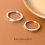 指輪 リング レディース X型 ウェーブ CZダイヤ オシャレ 上品 シンプル シルバー ゴールド フリーサイズ 金属アレルギー対応 女性 誕生日プレゼント