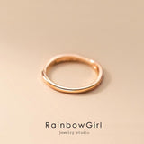 指輪 リング レディース X型 ウェーブ CZダイヤ オシャレ 上品 シンプル シルバー ゴールド フリーサイズ 金属アレルギー対応 女性 誕生日プレゼント