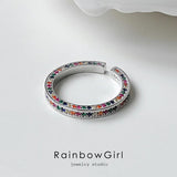 指輪 リング レディース カラフル 彩石 幸運 虹色 ハーフエタニティ フリーサイズ リング 誕生日プレゼント 記念日 テレワーク 金属アレルギー対応