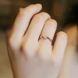 指輪 レディース 一粒ダイヤ 0.25カラット 婚約指輪 Sライン 重ね付け フリーサイズ シルバー925 プラチナ仕上げ 人気 結婚記念日 アクセサリー ジュエリー